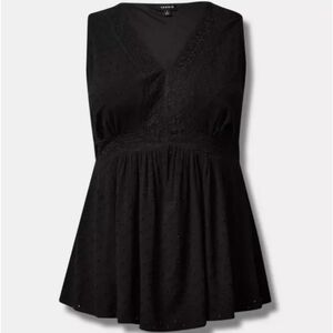 Torrid Size 00 Eyelet Top With Lace Detail